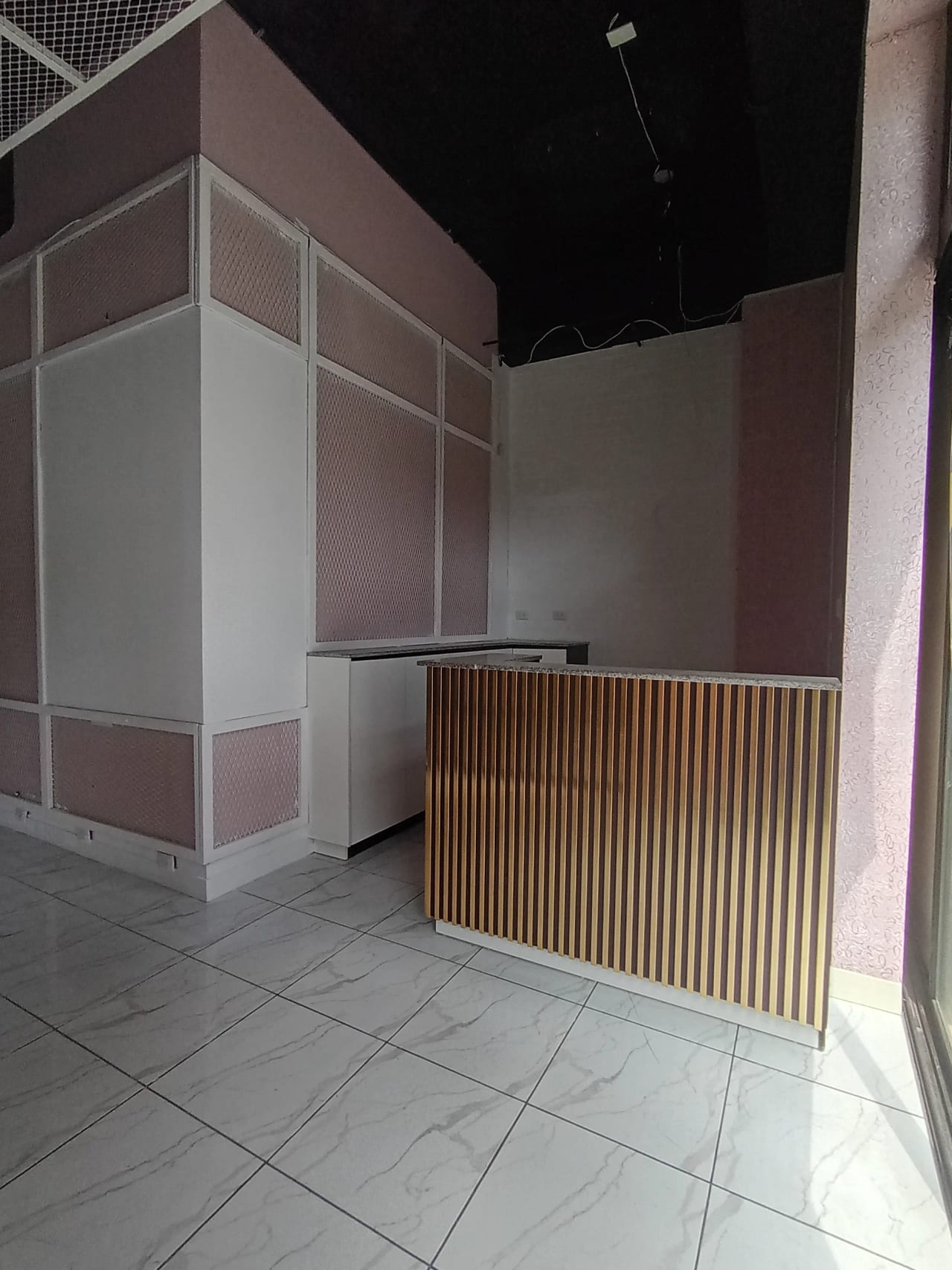 Local en Renta – Estratégica Ubicación en Zona 10 — foto 3 de 15