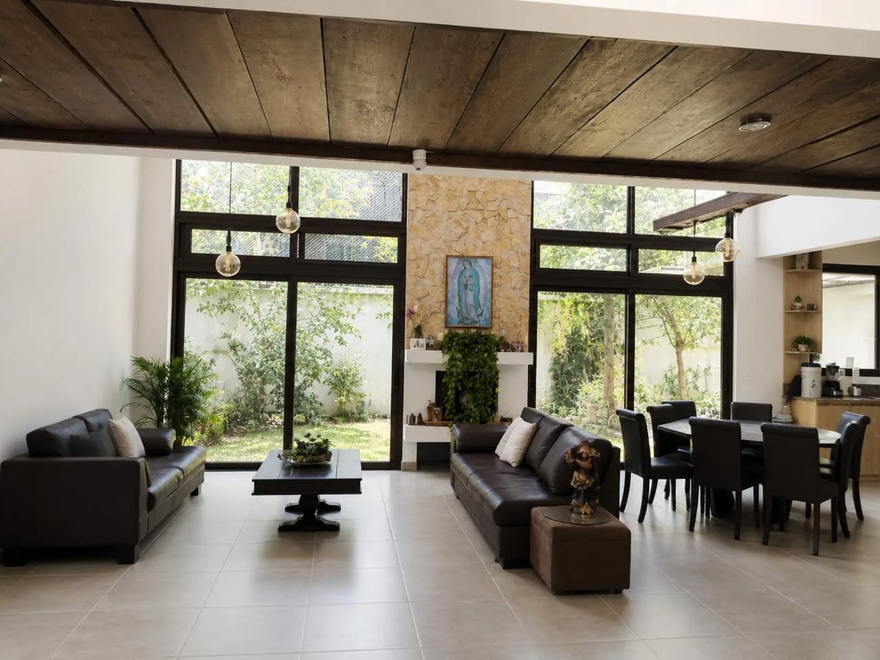 Casa en Renta en Jardines de San Isidro zona 16 — foto 2 de 10