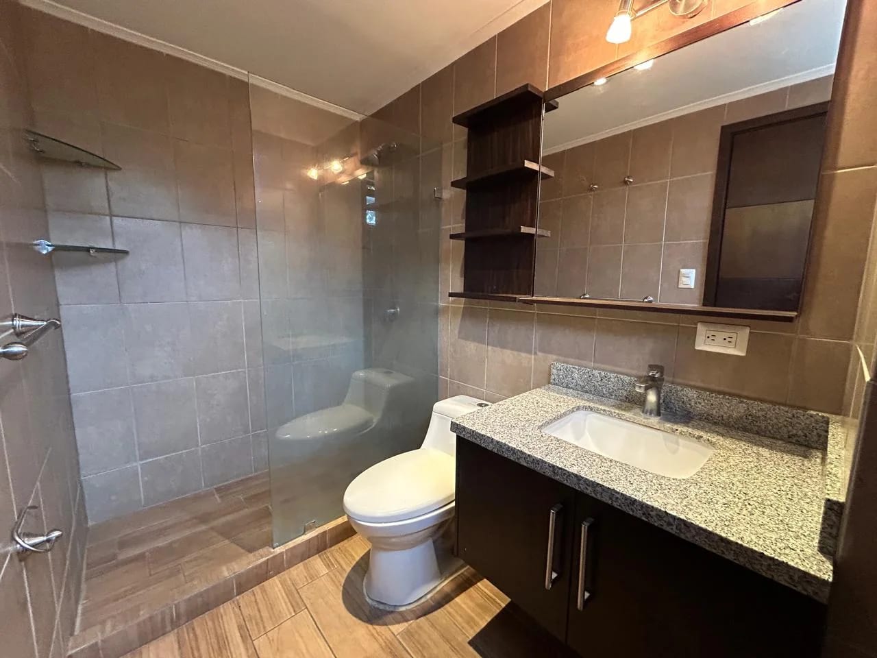 Apartamento Boutique en Venta Zona 15 VHII — foto 14 de 16