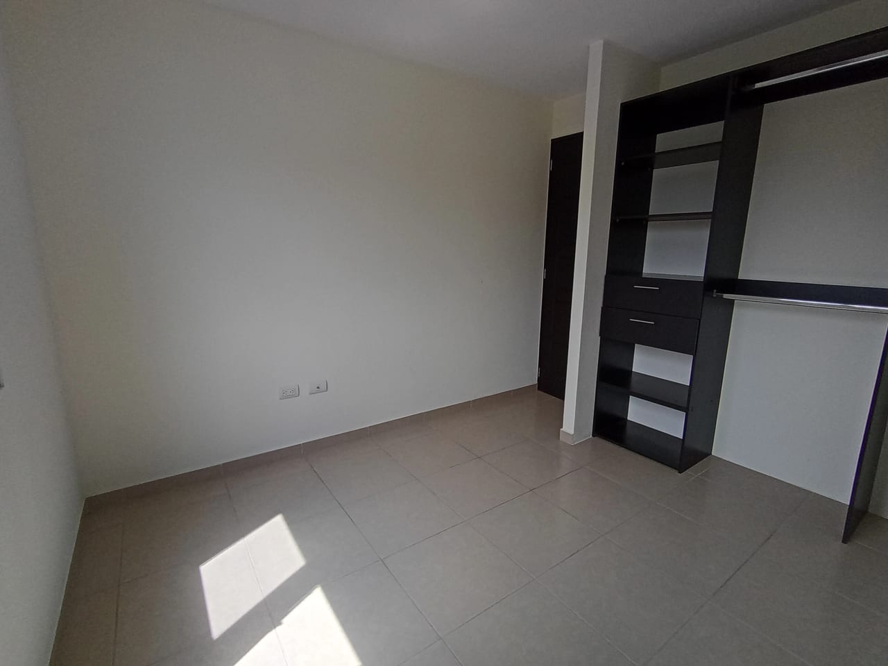 Casa en renta en condominio Alamedas de Santo Domingo, Fraijanes — foto 15 de 17