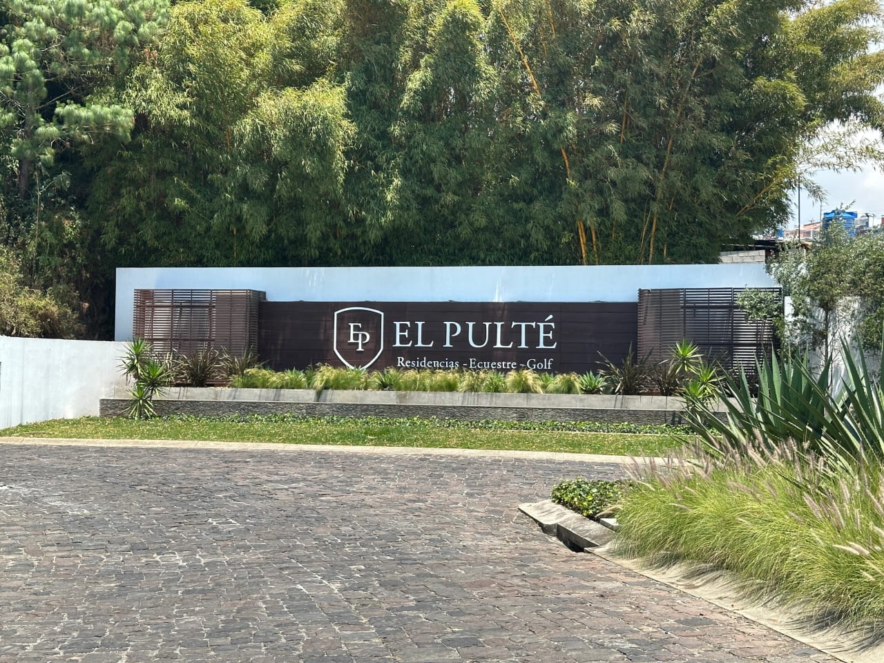Terreno en Venta Club Ecuestre El Pulté — foto 1 de 15