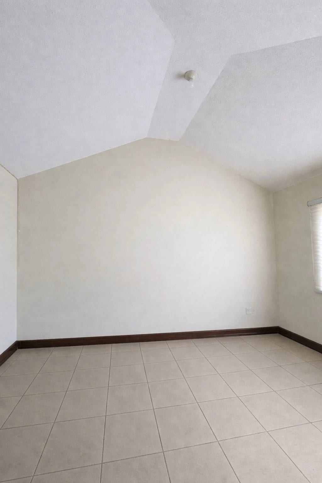 Casa en Venta en Bosques de San Marino, Ciudad San Cristobal, zona 8 de Mixco — foto 8 de 14