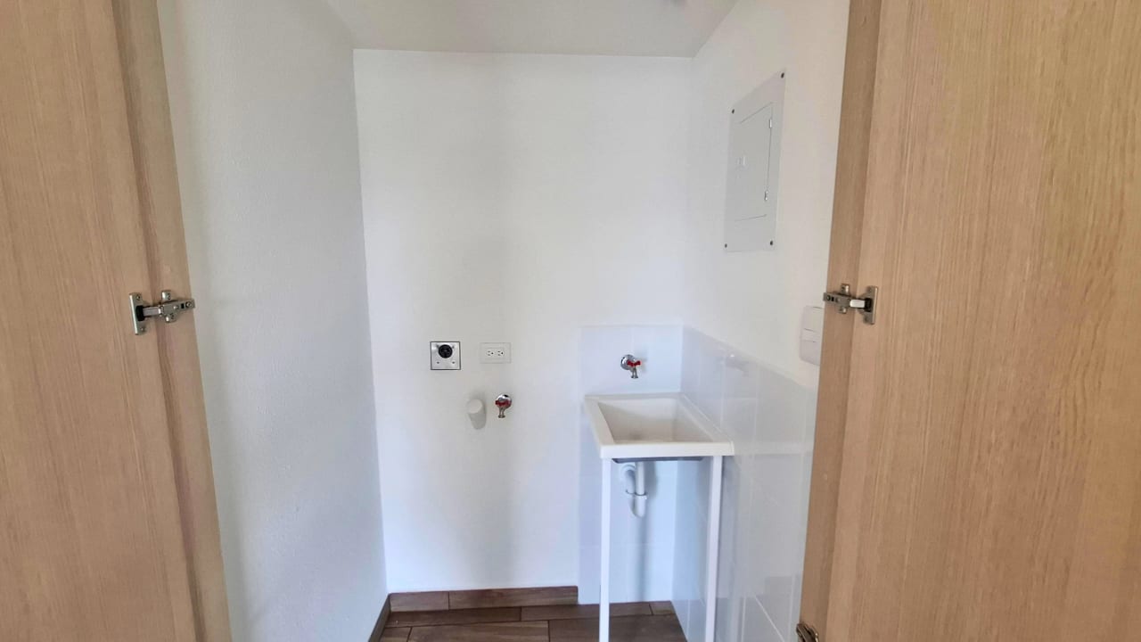 Apartamento en venta en zona 17, Lares 17. — foto 10 de 15