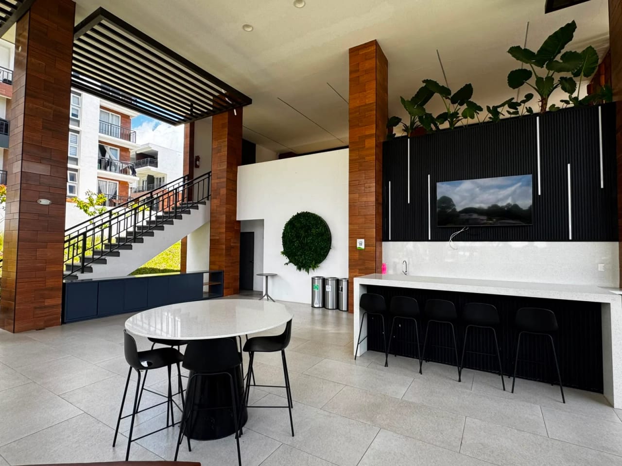 Apartamento den venta — foto 2 de 17