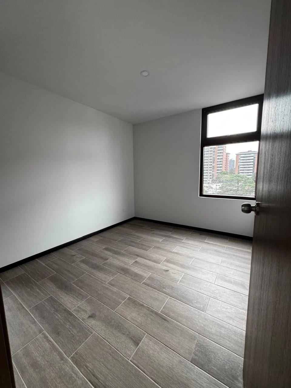 🏢 Apartamento en Renta – Biko Apartamentos, Zona 10 — foto 7 de 14
