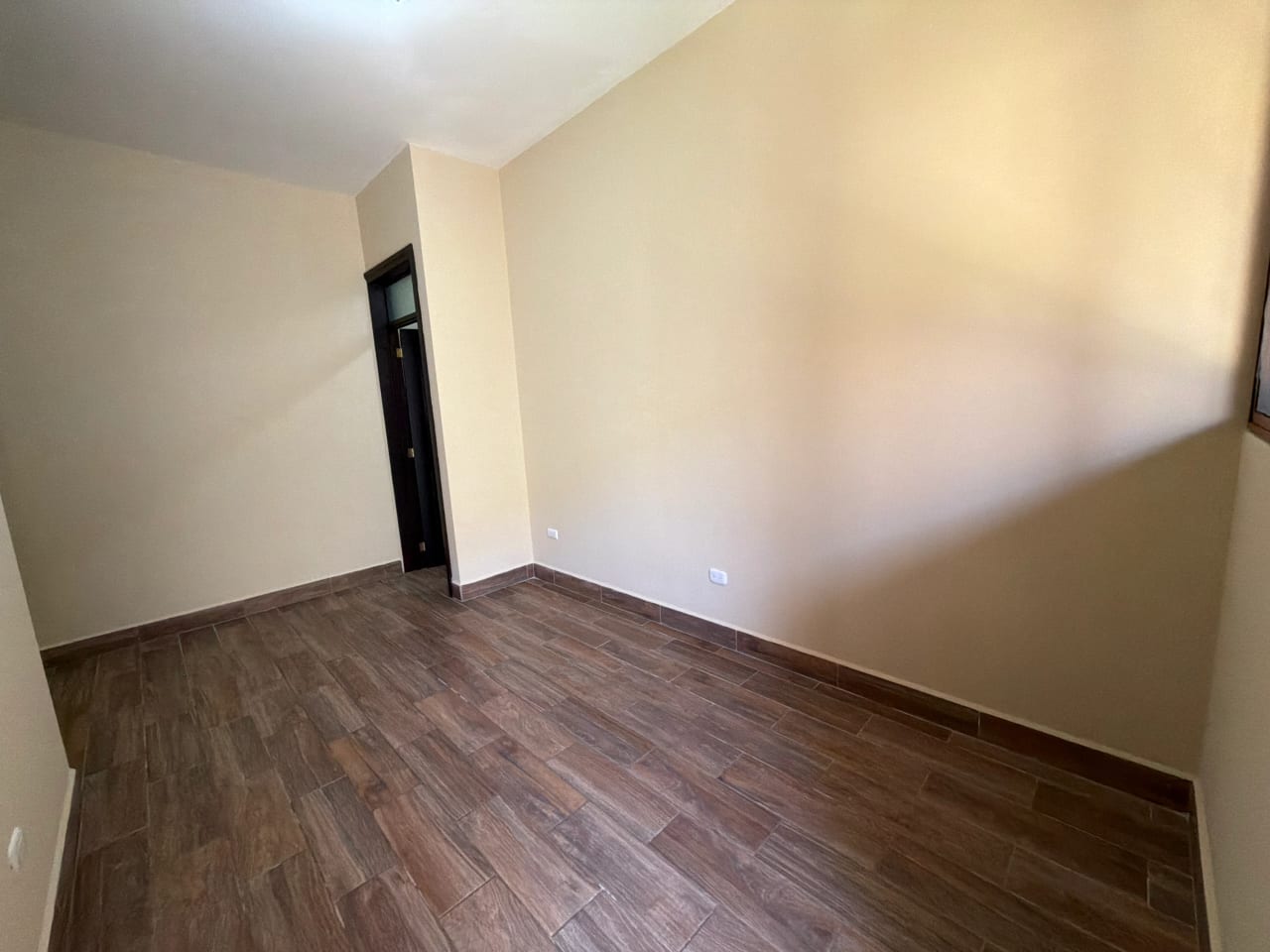 Casa en Renta en Jocotenango — foto 6 de 12