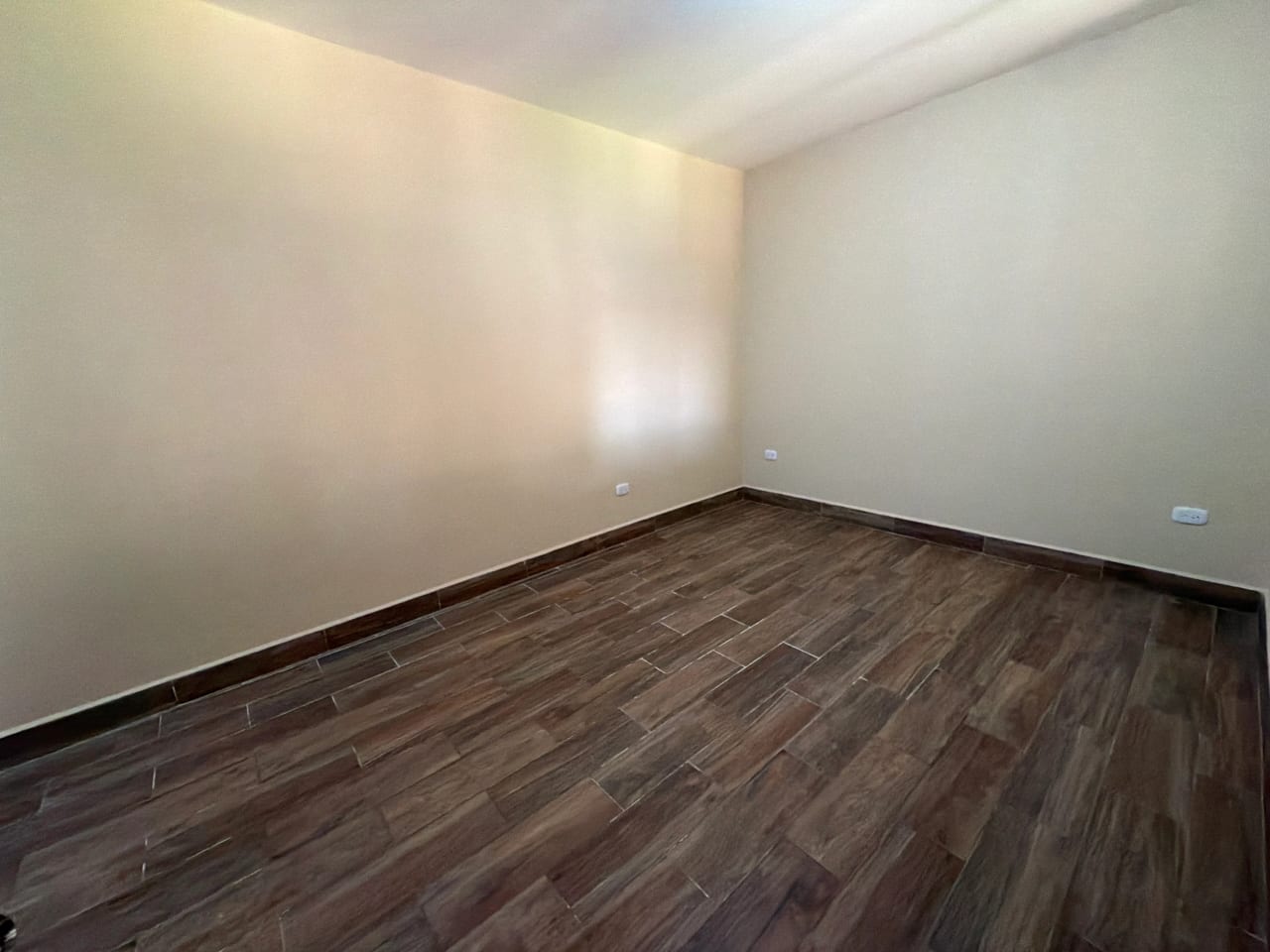 Casa en Renta en Jocotenango — foto 7 de 12