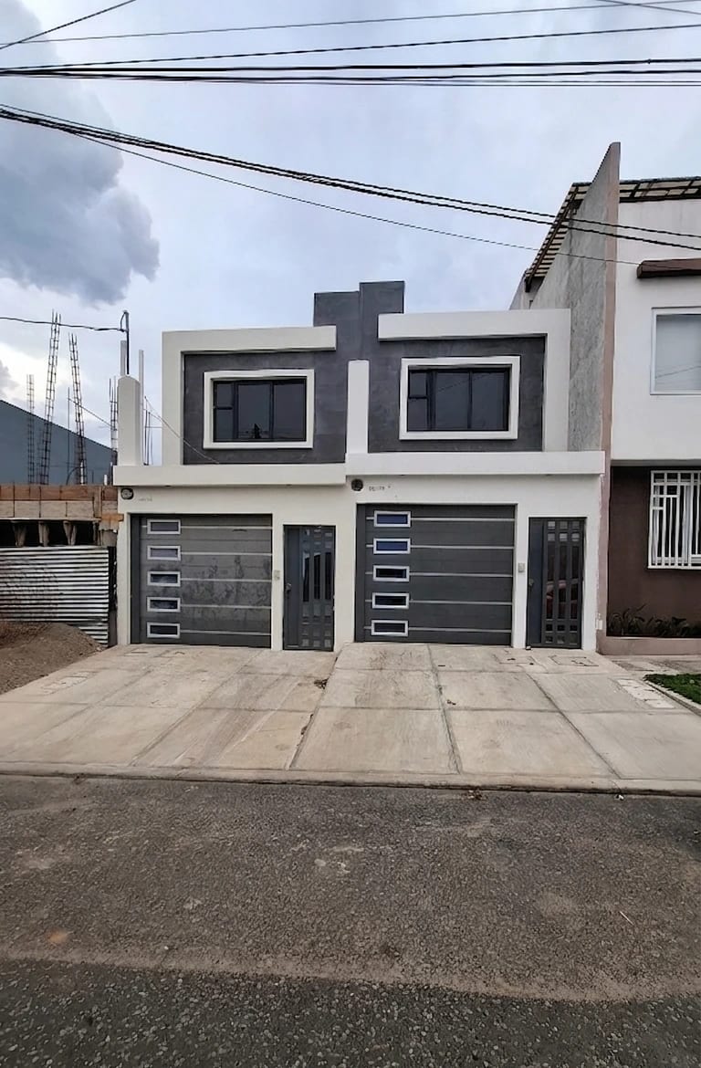 Casa en venta en zona 16, entrega inmediata. — foto 1 de 9