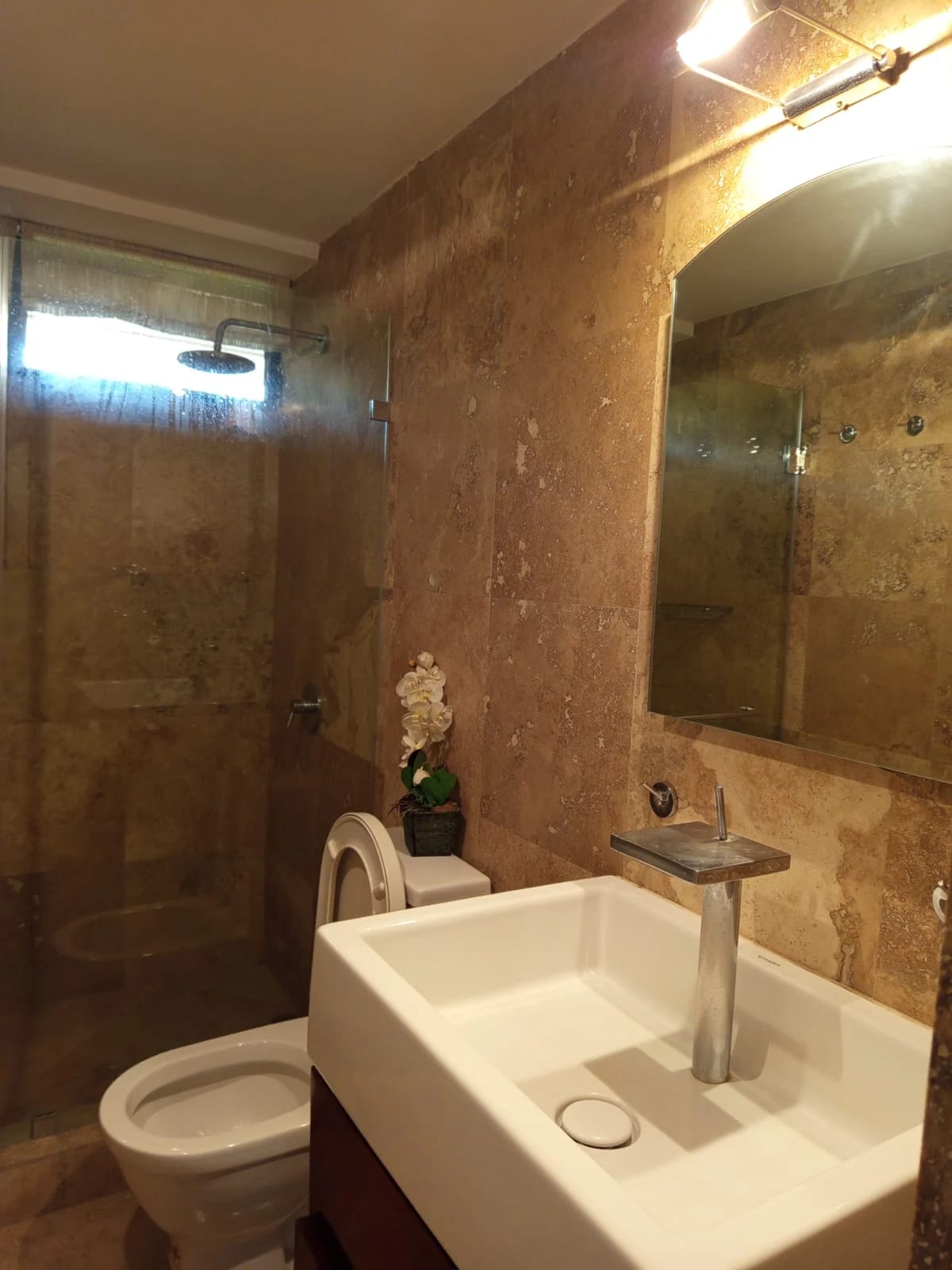 Apartamento Amueblado en Zona 14 (renta / Venta) — foto 16 de 17