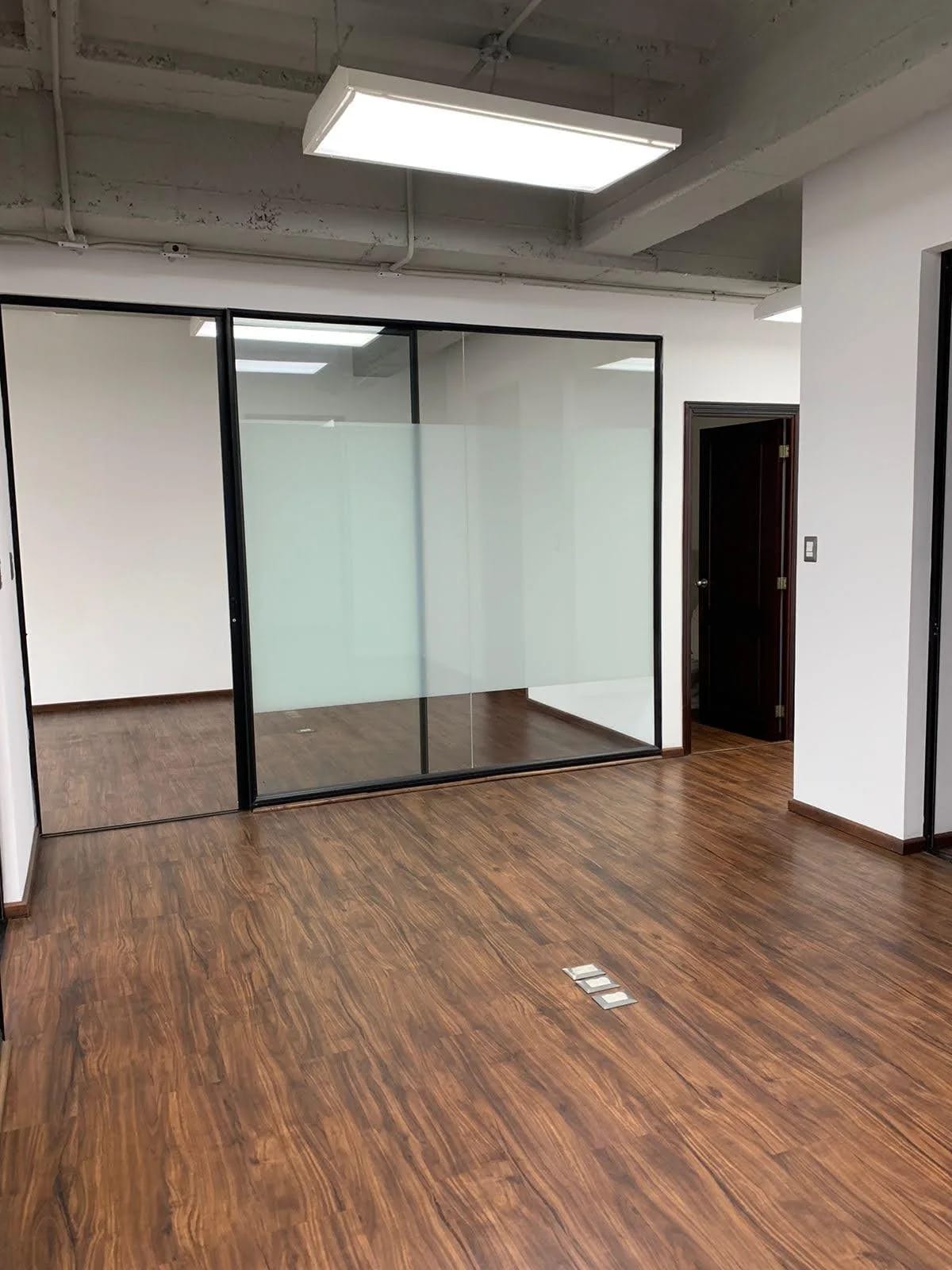 Venta de Oficina en Avenida Reforma (zona 9) — foto 1 de 14