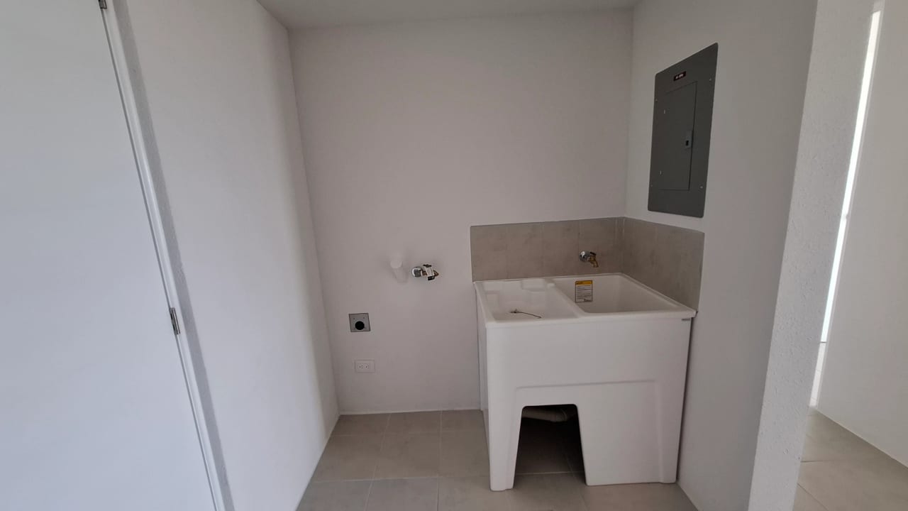 Apartamento en renta en zona 6, nivel alto — foto 7 de 16
