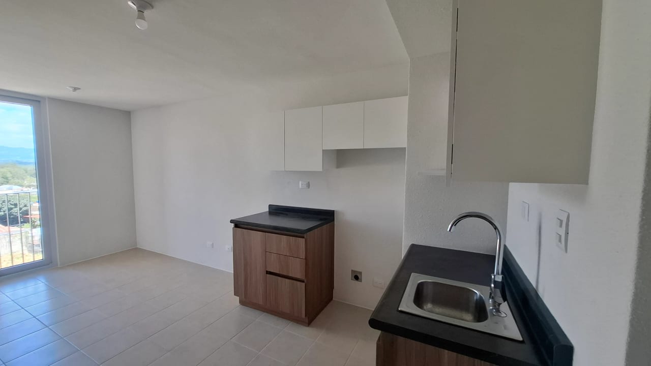 Apartamento en renta en zona 6, nivel alto — foto 4 de 16