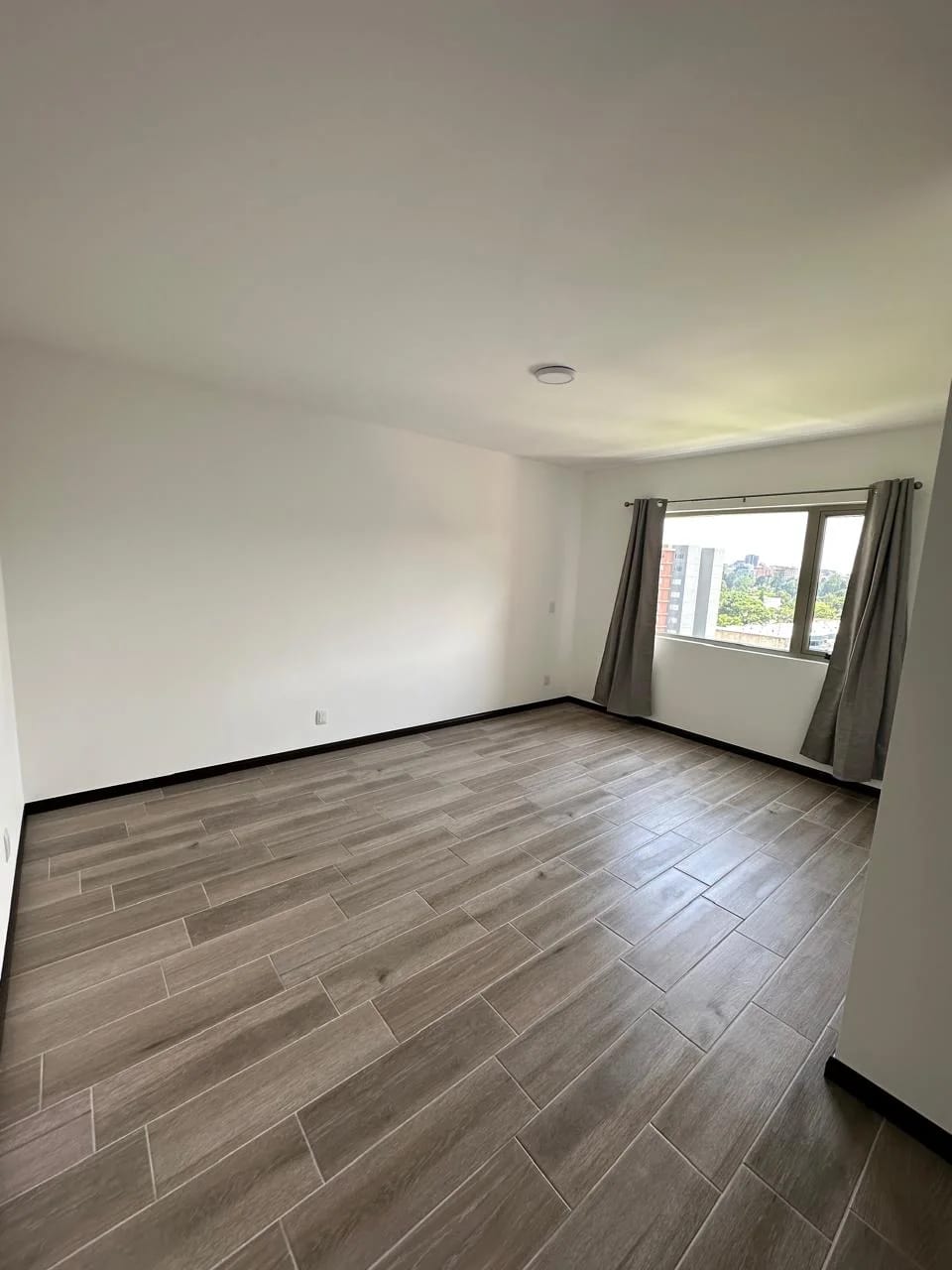 Apartamento en Renta – 3 Dormitorios en Segheria, Zona 14 — foto 1 de 17