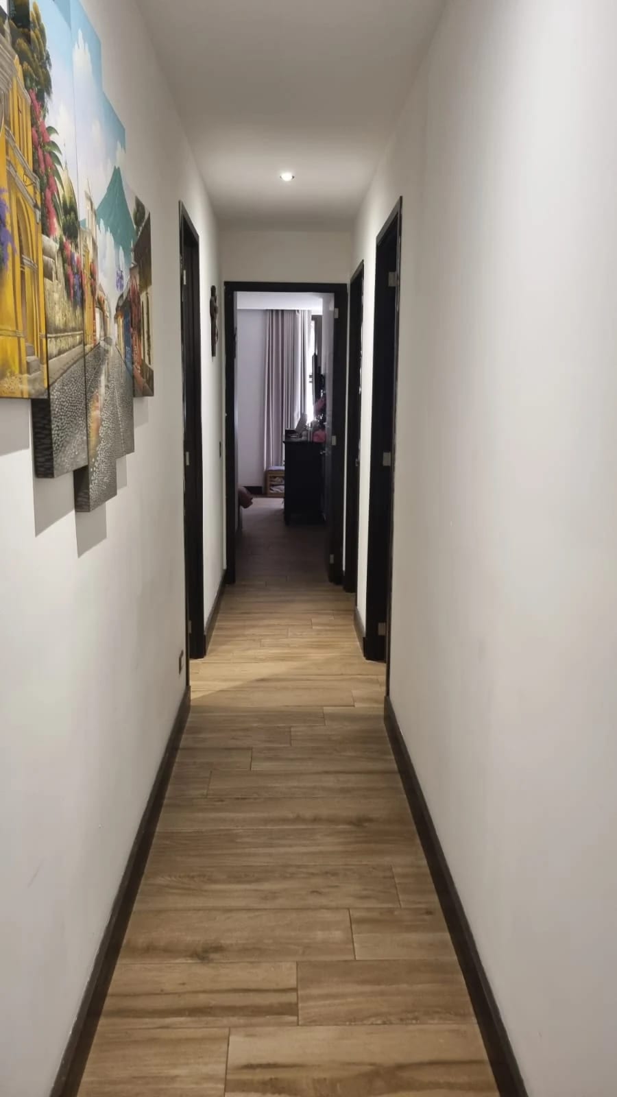 Amplio y Elegante Apartamento en Venta Ubicado en Zona 10 — foto 8 de 16