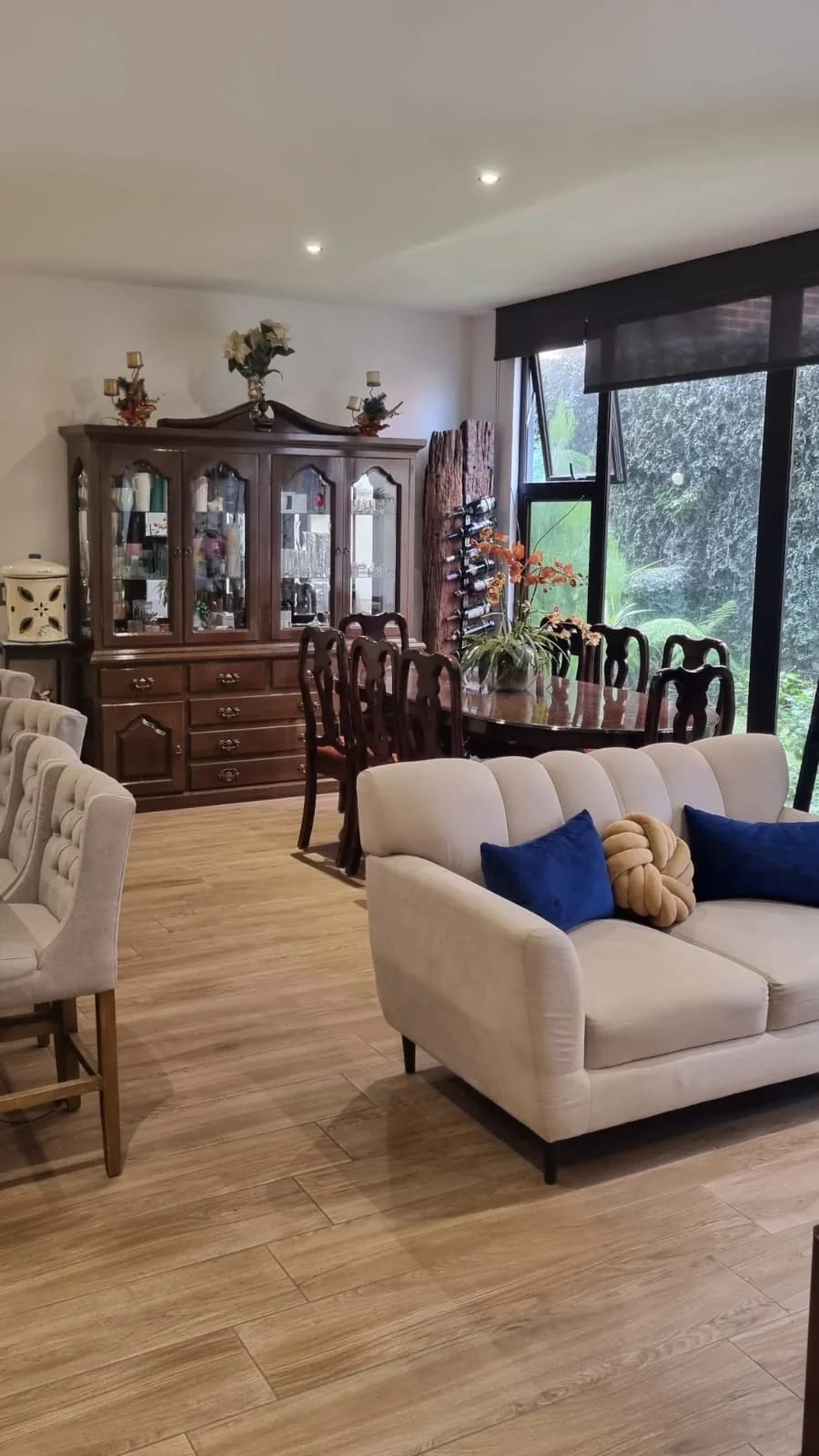 Amplio y Elegante Apartamento en Venta Ubicado en Zona 10 — foto 4 de 16
