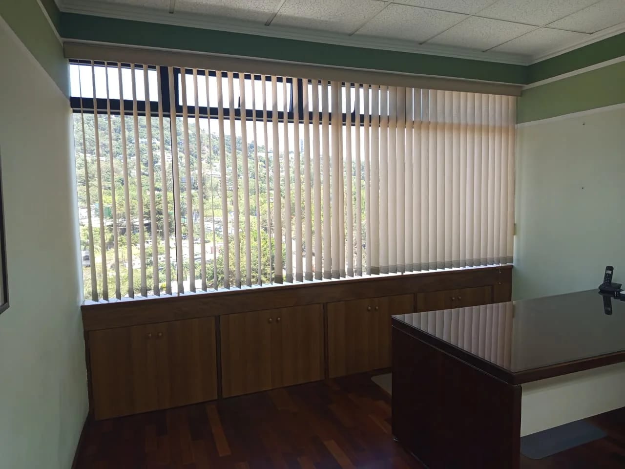 Clínica/Oficina en Multimédica en renta zona 15 — foto 1 de 6