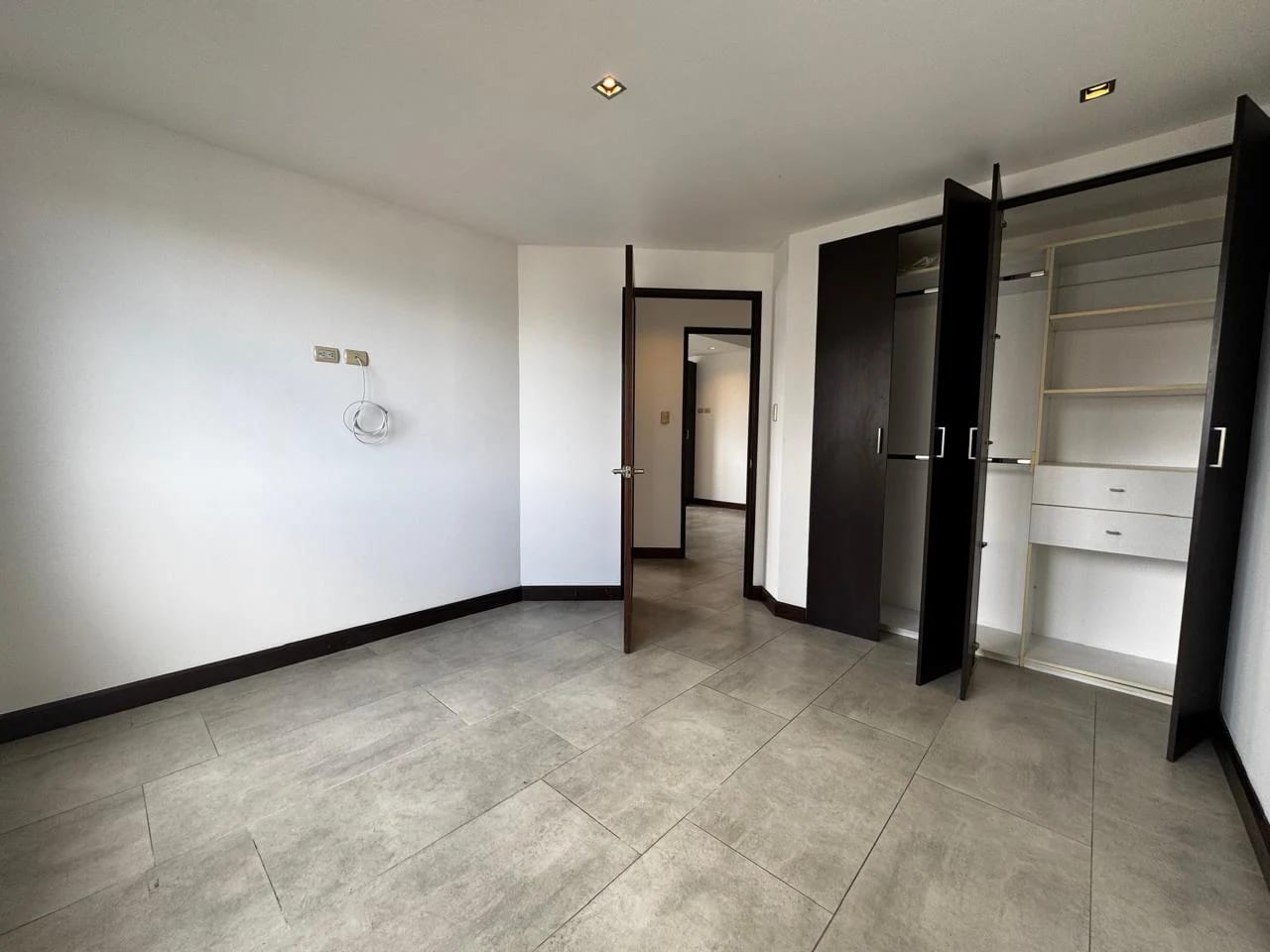 Apartamento en Venta – Torre NEO, Zona 10 — foto 8 de 16