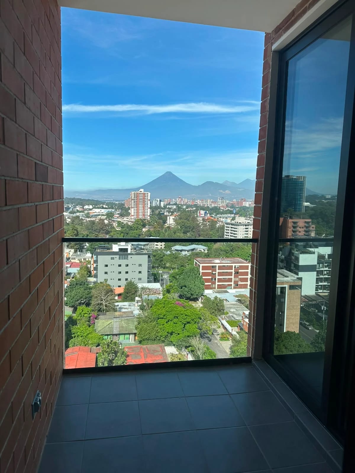 Apartamento en Renta Kiintea Zona 15 Vista Hermosa — foto 11 de 17