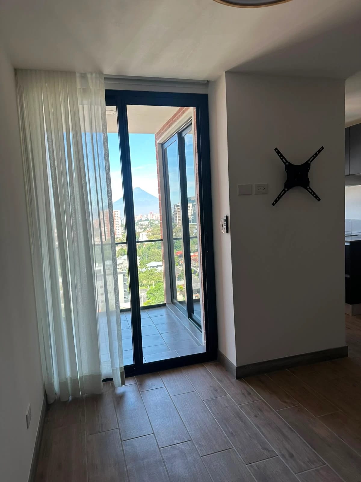 Apartamento en Renta Kiintea Zona 15 Vista Hermosa — foto 12 de 17