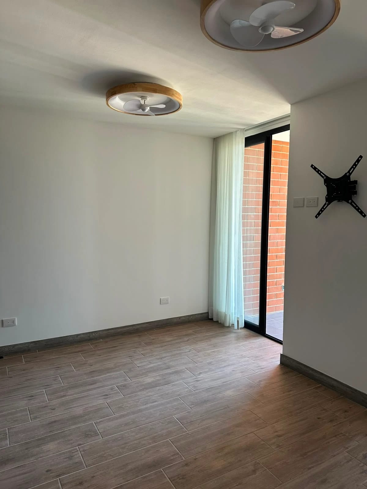 Apartamento en Renta Kiintea Zona 15 Vista Hermosa — foto 13 de 17
