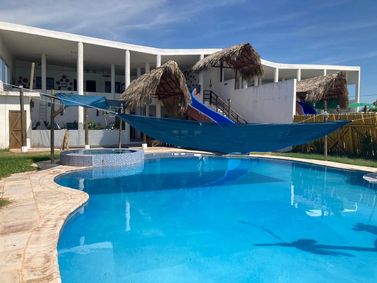 Venta Chalet carretera a Monterrico — foto 1 de 10