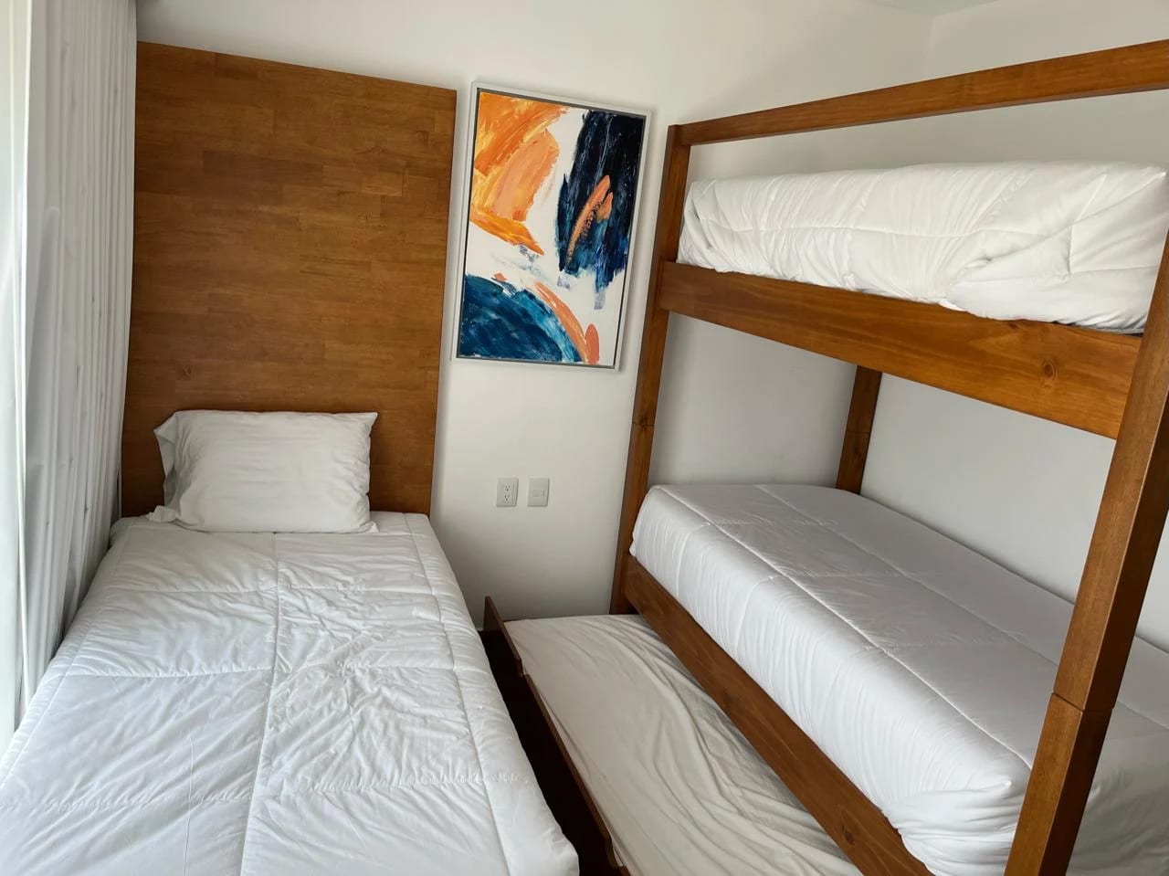 Dormitorio 2 — Exclusiva Villa de Descanso en Residencial La Mar, Monterrico — foto 8 de 9
