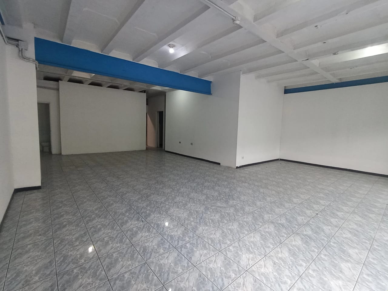 Renta de ofibodega en Villa Nueva — foto 3 de 15