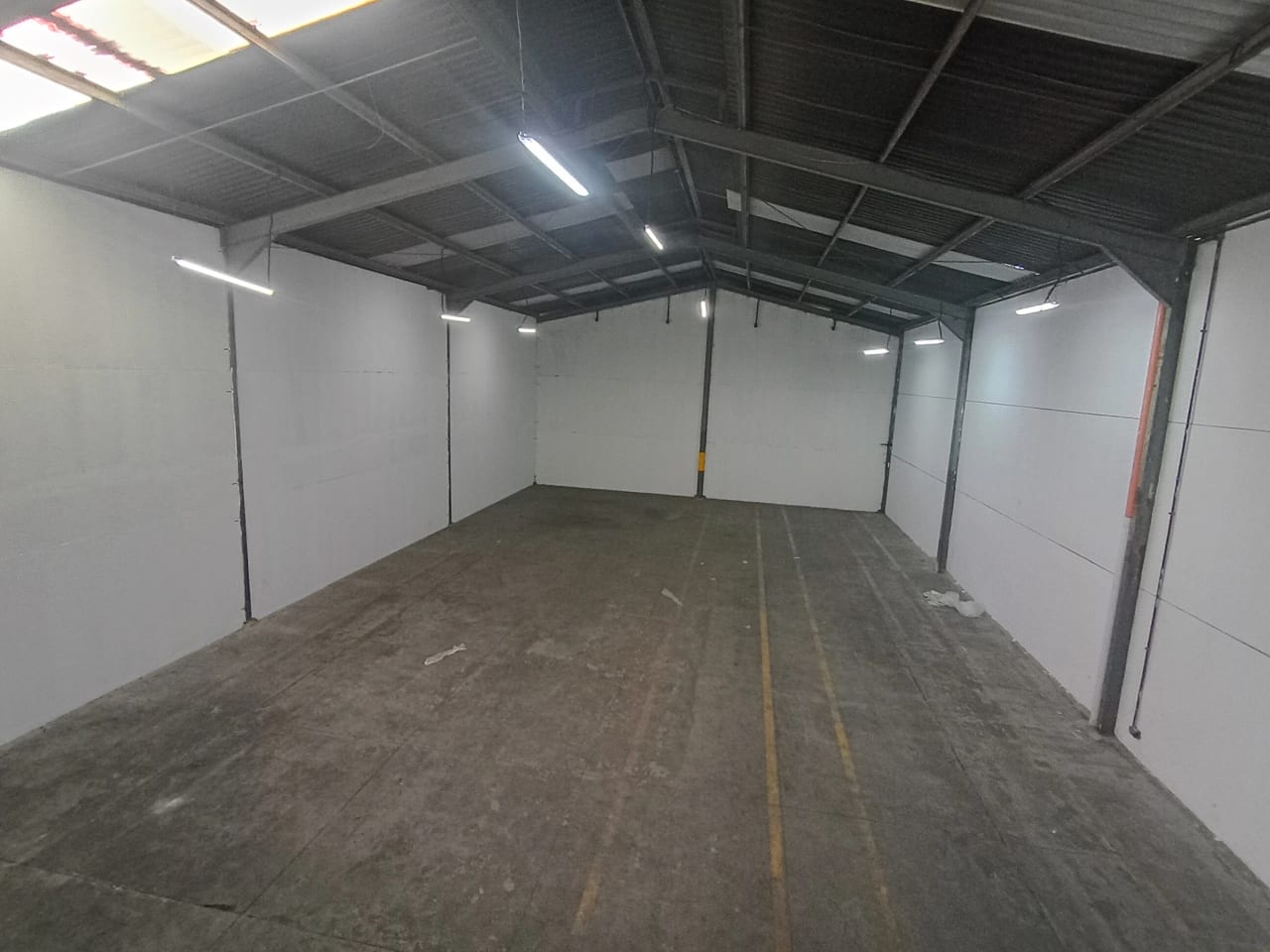 Renta de ofibodega en Villa Nueva — foto 12 de 15