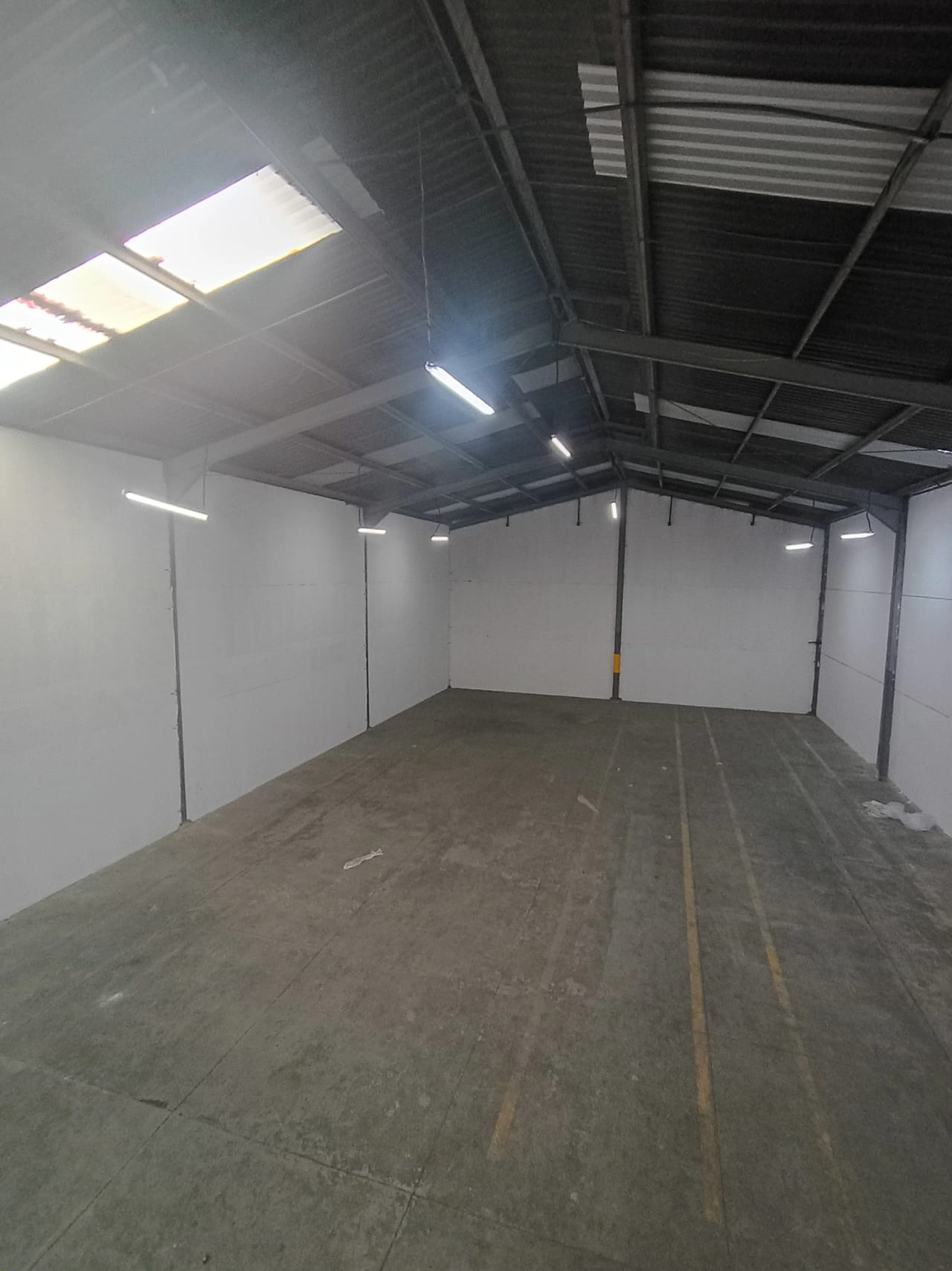Renta de ofibodega en Villa Nueva — foto 11 de 15