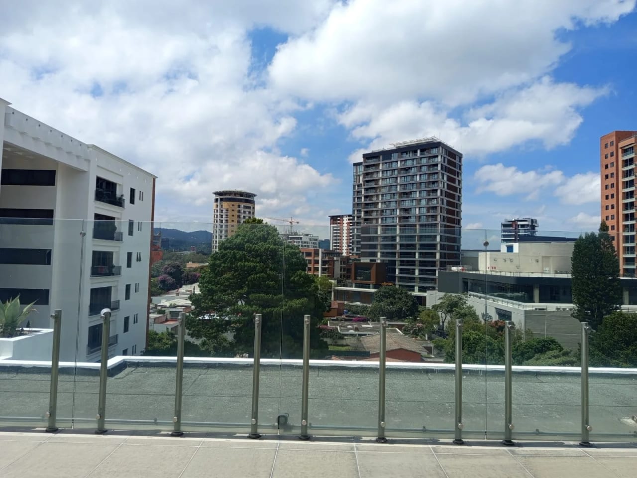 Se Rentan Apartamentos de Dos Habitaciones en Zona 15 Amueblados — foto 4 de 17