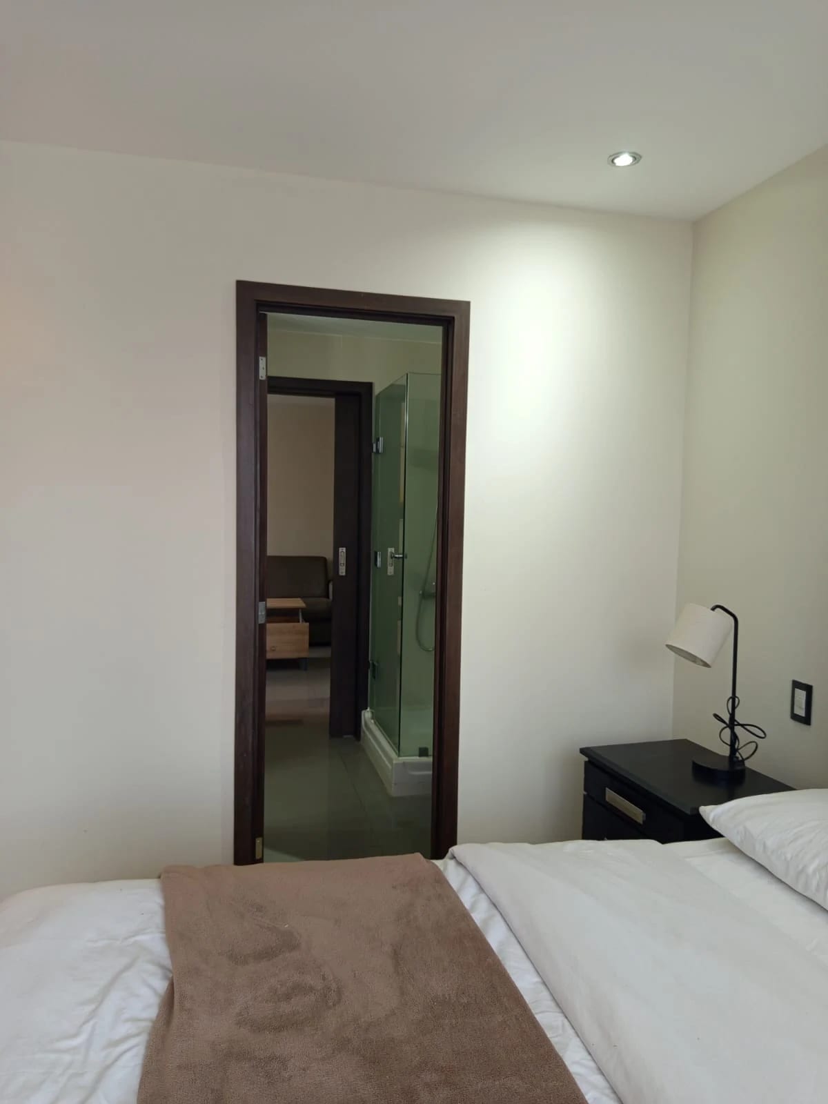 Se Rentan Apartamentos de Dos Habitaciones en Zona 15 Amueblados — foto 9 de 17