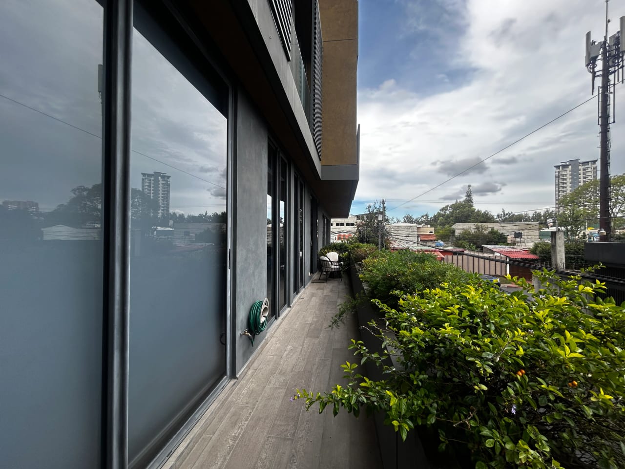Apartamento a la venta en Trivá Zona 15 — foto 3 de 17