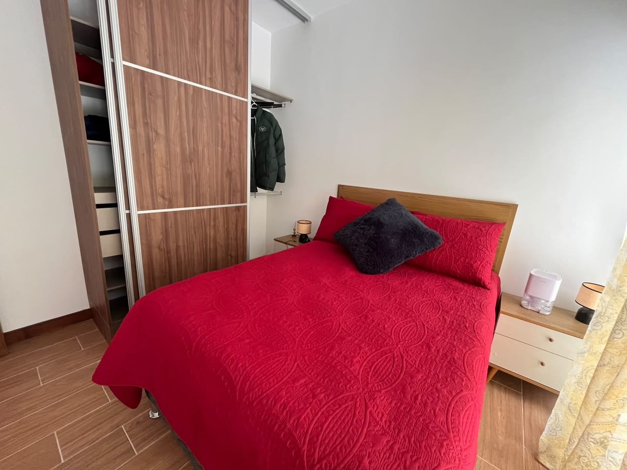 Dormitorio 2 — Casa en Venta Santa Catarina Pinula Condominio 7 Gotas — foto 10 de 17