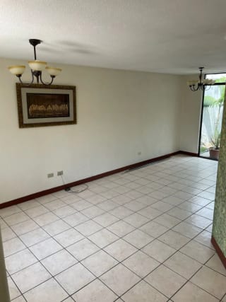 CASA EN VENTA En CASA GRANDE Km. 10 RUTA AL ATLANTICO — miniatura 11 de 17