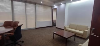 Oficina Amueblada en Renta zona 10 — miniatura 8 de 10