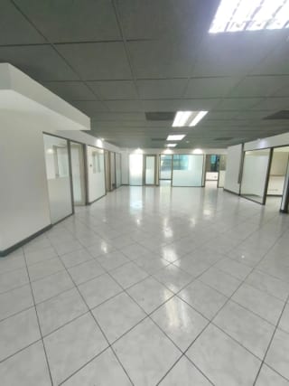 Oficina en Renta zona 14 — miniatura 1 de 11