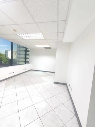 Oficina en Renta zona 14 — miniatura 10 de 11