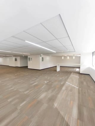 Oficina en Renta zona 10 (Con opción a Venta) — miniatura 3 de 13