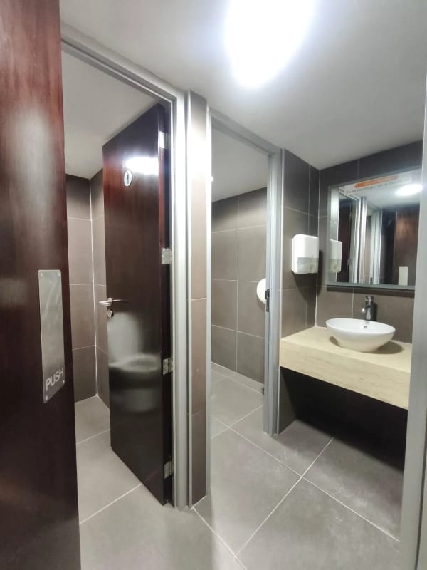 Oficina en Renta zona 10 (Con opción a Venta) — foto 2 de 13