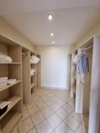Apartamento Amueblado en Renta o Venta Zona 10 — miniatura 15 de 17