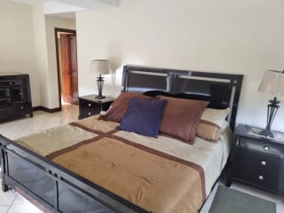 Apartamento Amueblado en Renta o Venta Zona 10 — miniatura 13 de 17