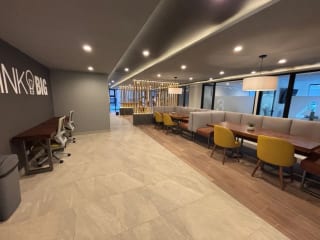 Apartamento en Renta en Essenza, zona 13, Guatemala — miniatura 3 de 13