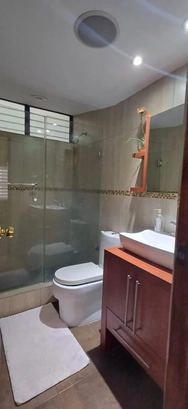 Apartamento amueblado en renta o venta en zona 10 — foto 7 de 16