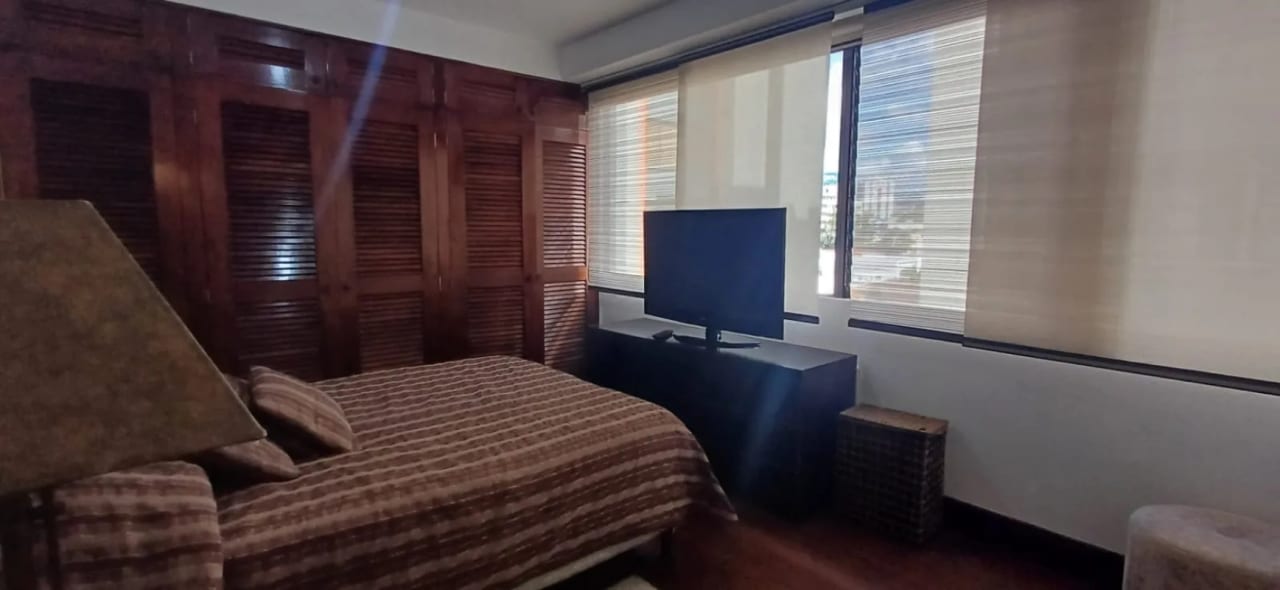 Apartamento amueblado en renta o venta en zona 10 — foto 2 de 16