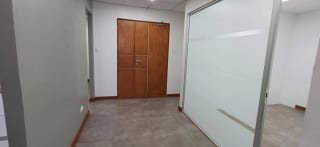 Se renta oficina en zona 10 de 96.45 metros — miniatura 3 de 12