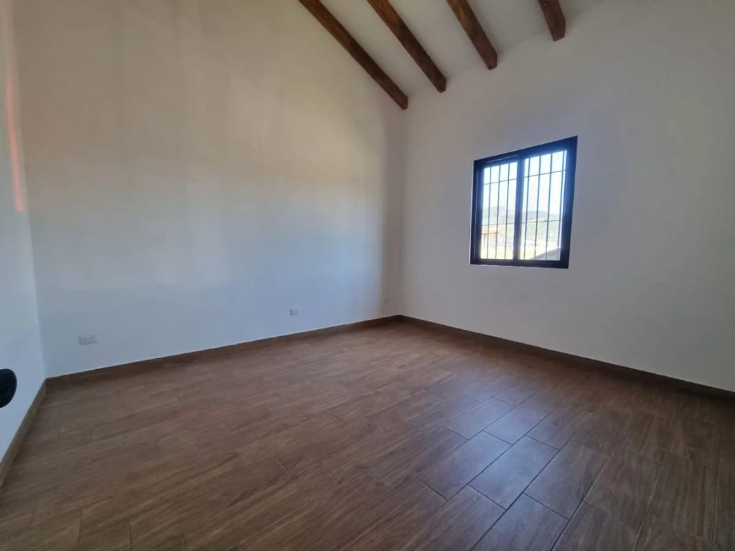 Casa en Venta en San Migue Dueñas — foto 4 de 11