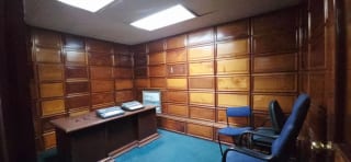 VENTA DE OFICINA EN EDIFICIO EN ZONA 4 — miniatura 2 de 9