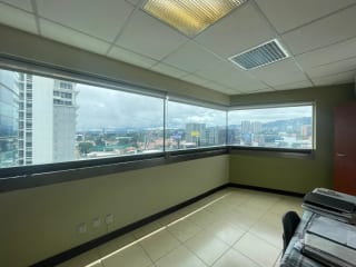 Oficina en Venta en Edificio Torino I, Zona 10 , Guatemala — miniatura 7 de 9