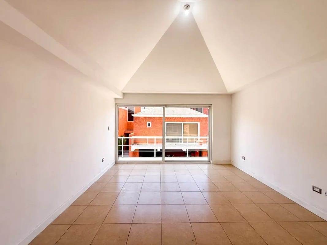 CASA EN VENTA ó RENTA EXPLANADA CAYALA Z.16 GUATEMALA — foto 14 de 17