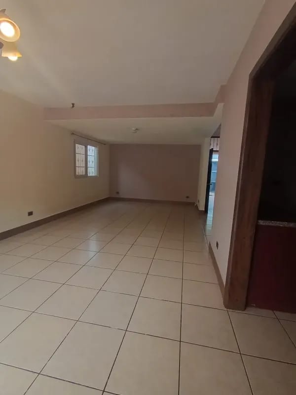 Casa en venta en Hacienda Real zona 16🏠✨ — foto 14 de 16